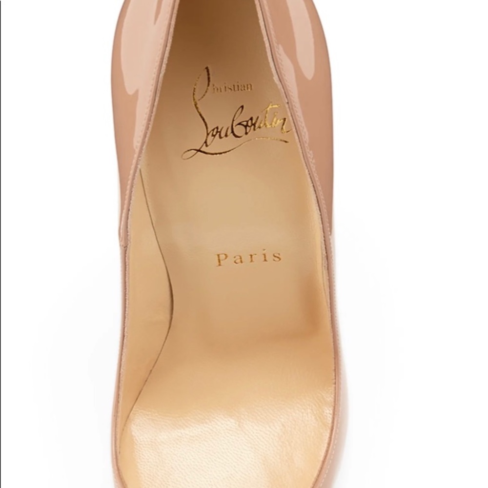Christian Louboutin So Kate nude pump size 39.5 barely worn